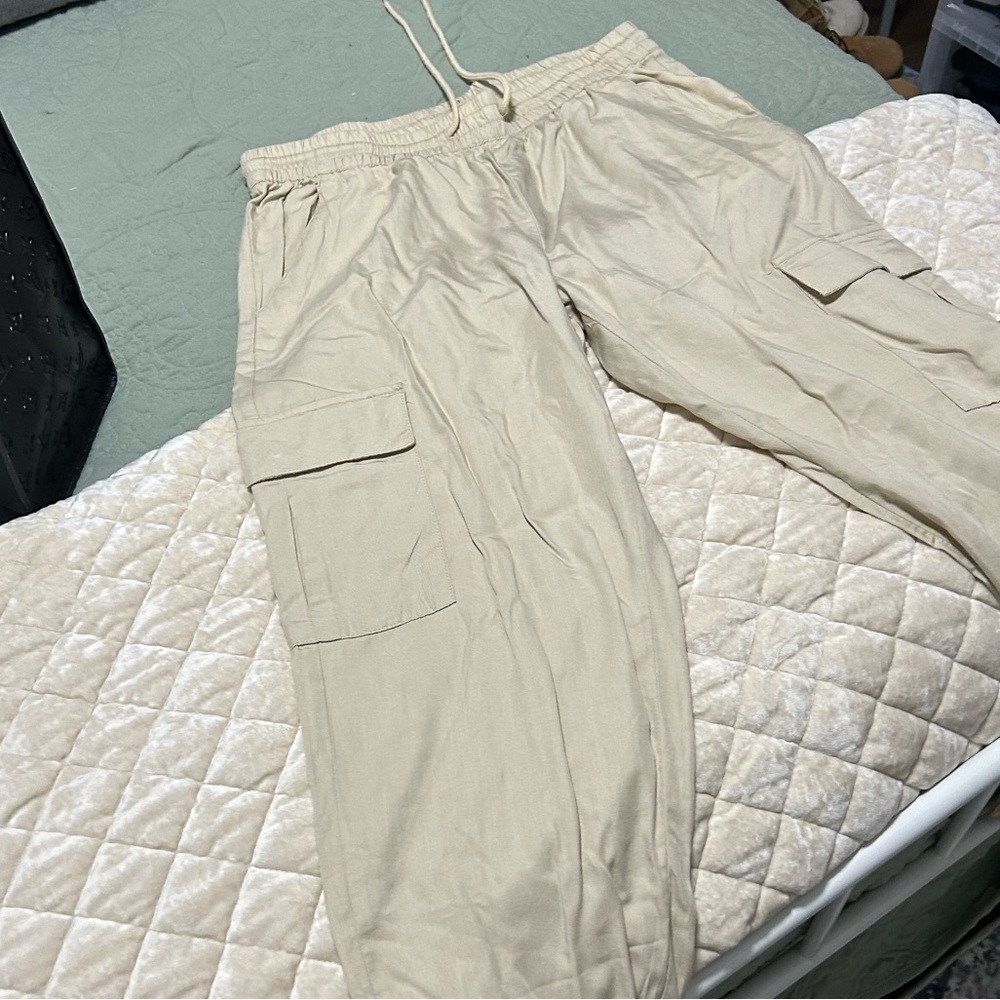 XL fashion nova soft cargo pants